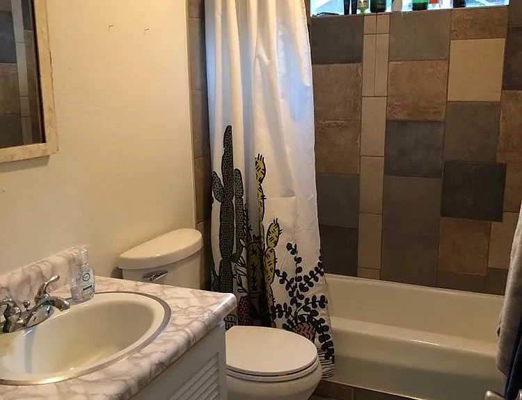 1435 Marion Cir #1 — Photo 6