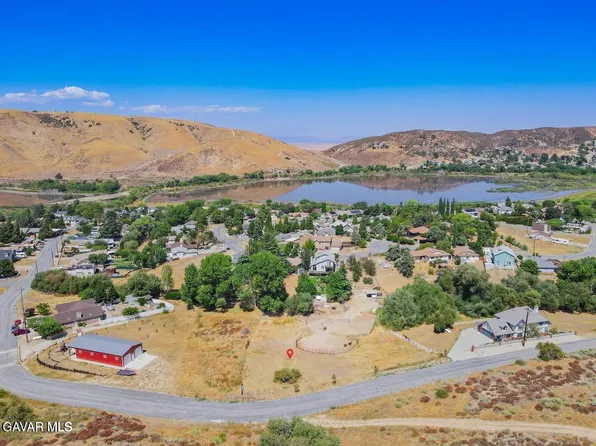 Rimford Drive Pinecliff St, Lake Hughes, CA 93532