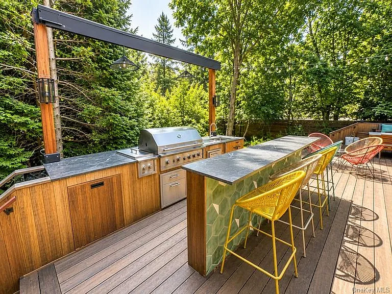 14 Tall Tree Ct — Photo 7