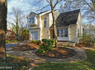 6705 Woodstone Pl, Alexandria, VA 22306