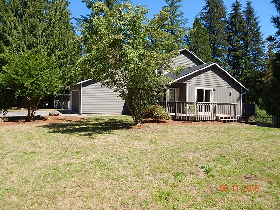 2nd image of 512 204th Dr SE
