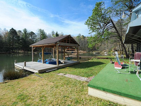 2nd image of 5839 Lakeshore Dr