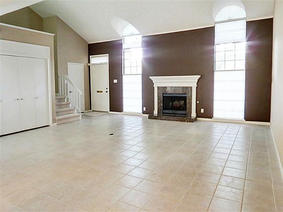 2nd image of 4141 Meyerwood Dr