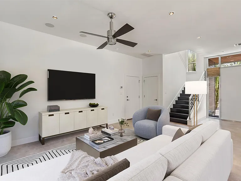2105 Goodrich Ave #2 — Photo 8