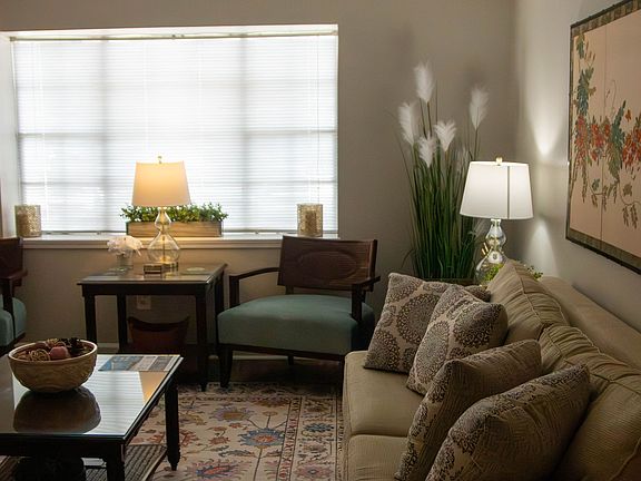 4th image of 1436 Watson Blvd #23