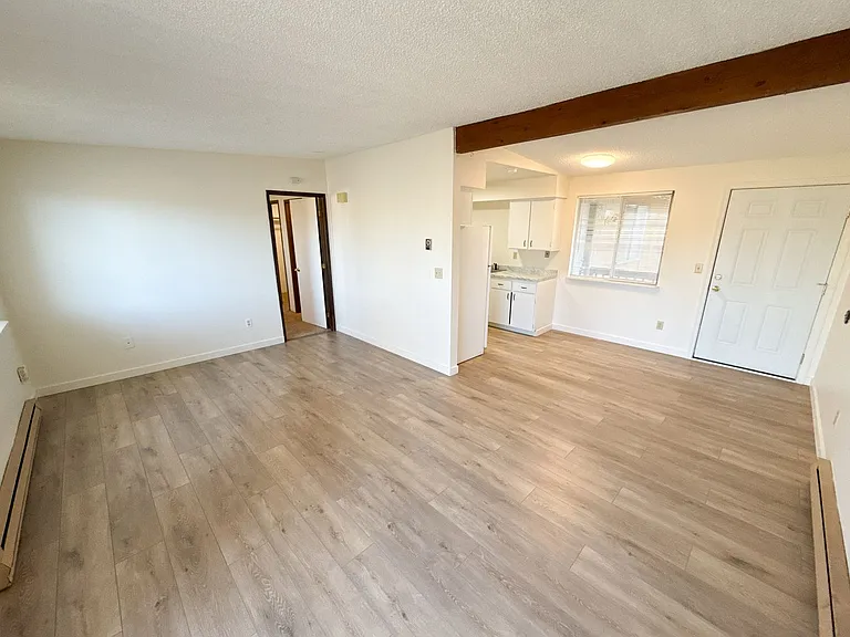 1814 Sargent Ave — Photo 3