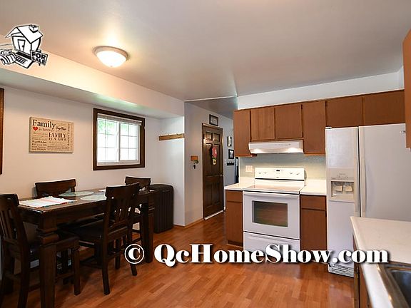 12 x 14 Eat In Kitchen