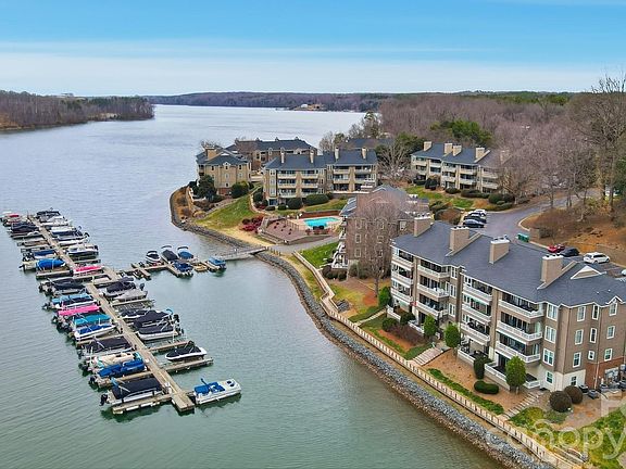 4th image of 7324 Lakefront Dr Unit 4