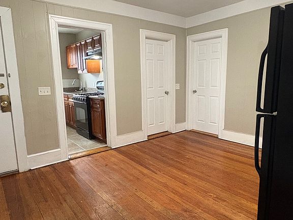 2nd image of 17 Quincy Ave #3