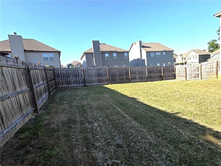 9025 Holder Rd — Photo 20