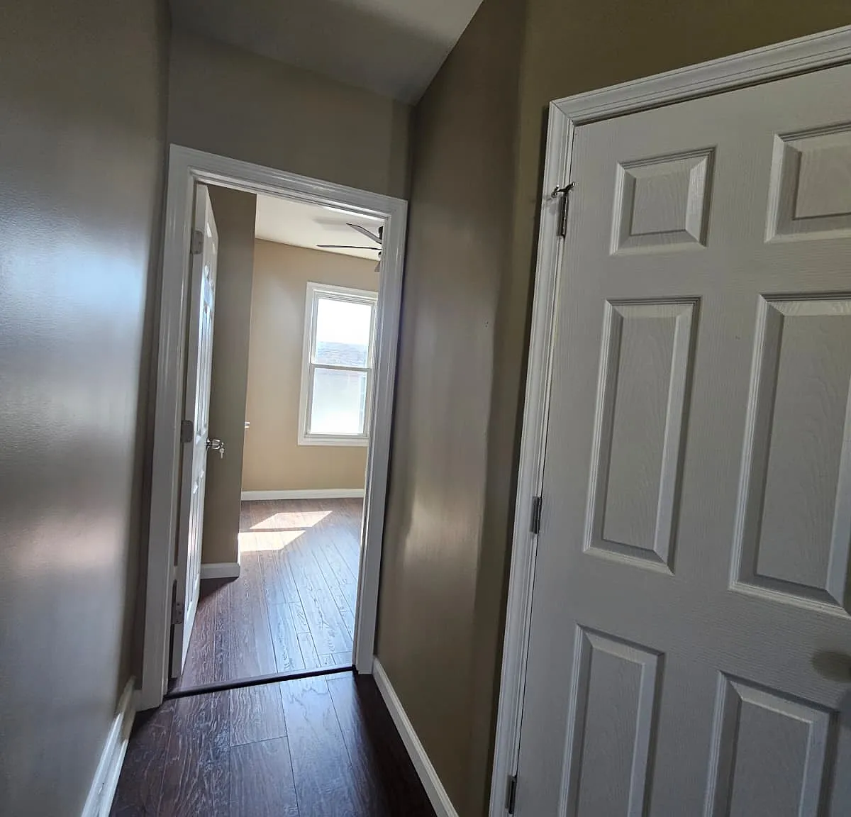 3 bed, 1040 sqft, $1,900 — Photo 4