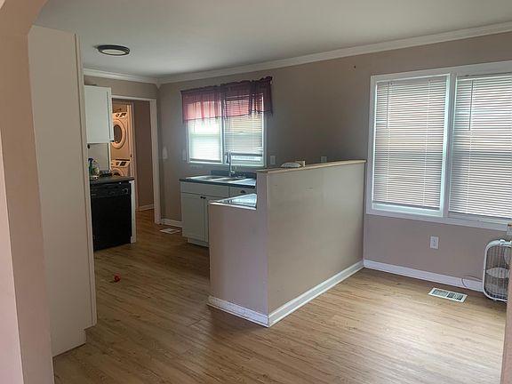 5th image of 4202 Fountain Ave