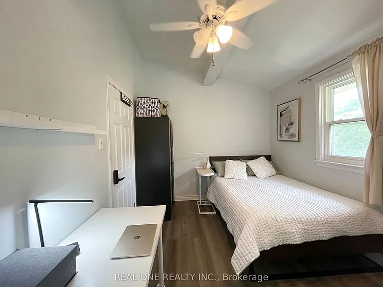 290 Westcourt Pl — Photo 20