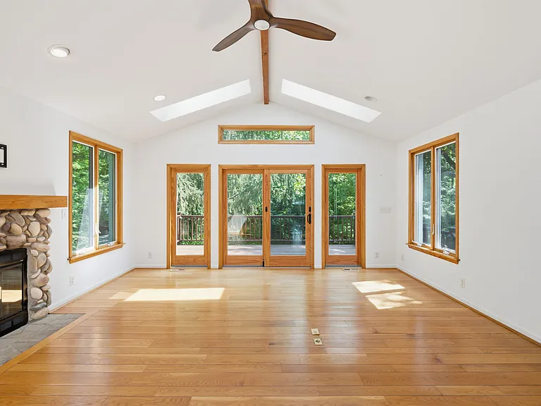 7767 Shawnee Run Rd — Photo 12