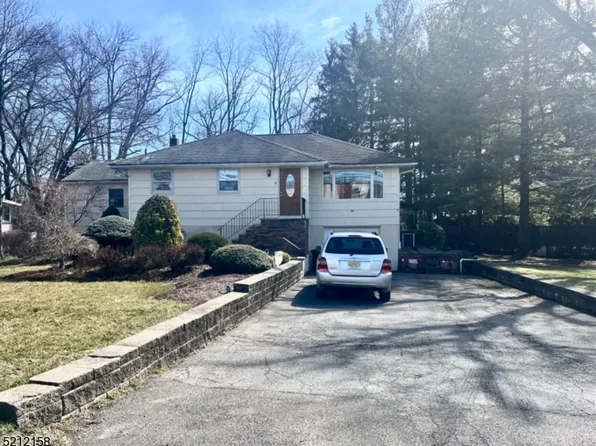 70 Fairfield Rd, Fairfield Twp., NJ 07004
