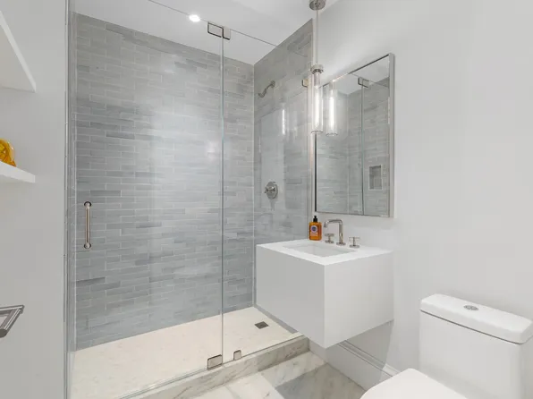 51 Warren Street 3W image 13 of 13