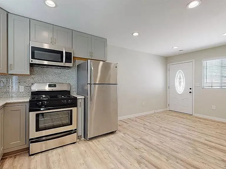 6806 Texhoma Ave — Photo 1