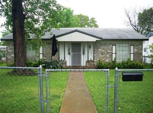 9616 Limestone Dr, Dallas, TX 75217