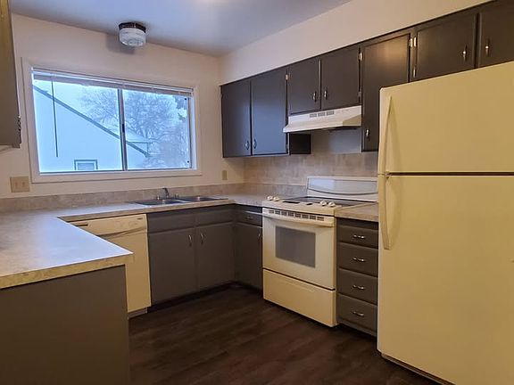 2nd image of 1200 Avenue C APT A