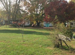 210 Sunset Ridge Dr, Farmville, VA 23901