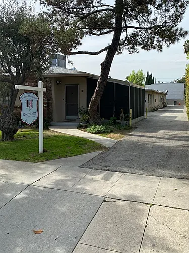 85 N Craig Ave Photo 1