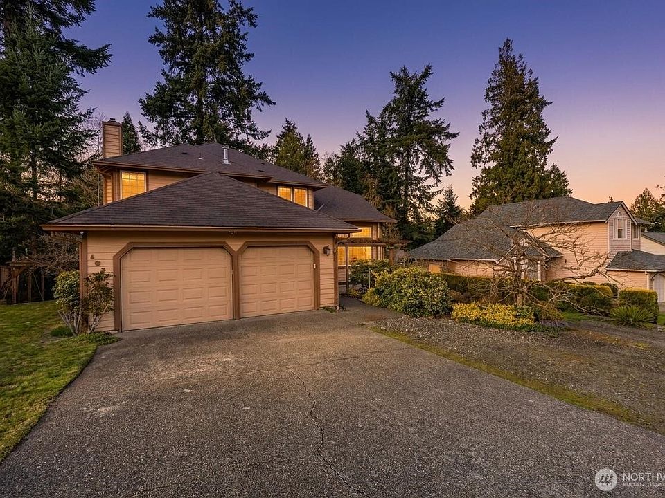 1st image of 1010 NW calypso Circle