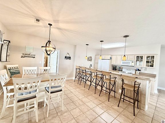4th image of 618 Moon Bay Dr Unit 5