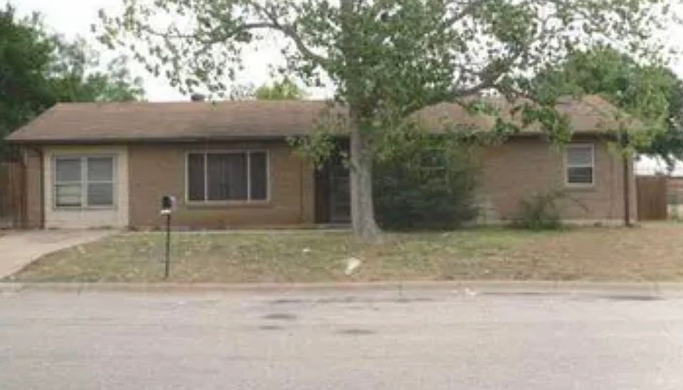 1st image of 803 Mildred St