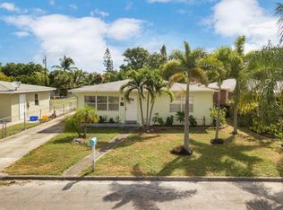 1324 S M St, Lake Worth Beach, FL 33460