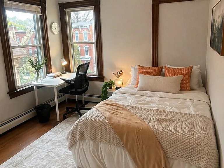 19 Pearl St — Photo 4