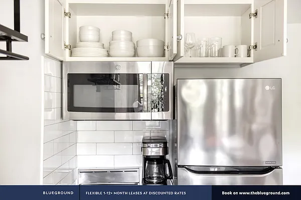 Rented by The Blueground | media 31