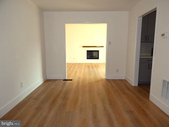 5th image of 79 Lee St