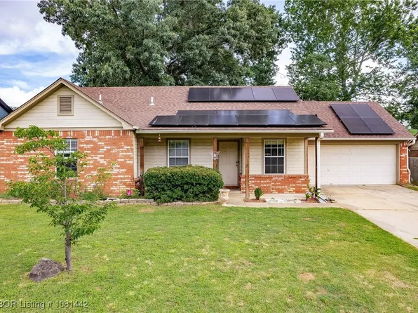 2112 Aspen Ter, Greenwood, AR 72936