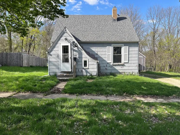 408 Mechanic St, Albion, MI 49224