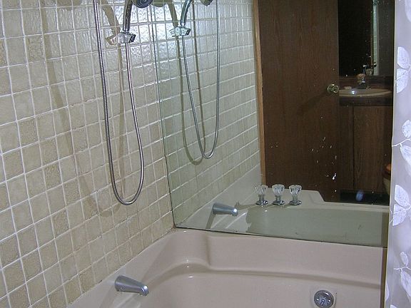 Downstairs Full Bathroom