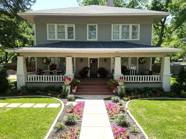 512 N College St, Waxahachie, TX 75165