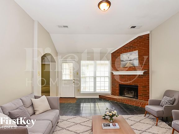 3rd image of 5367 Bare Oak Dr
