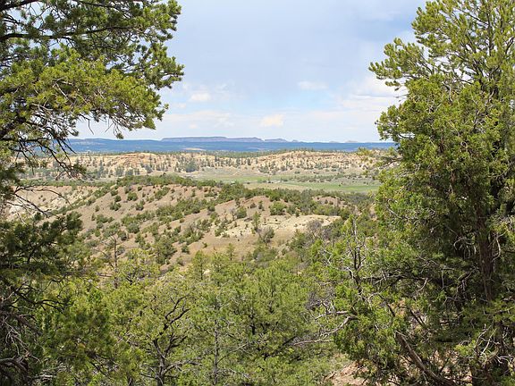 5th image of 200 Vallecitos Rd