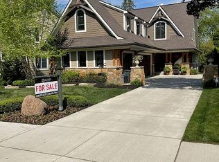 714 Ludlow Ave, Rochester, MI 48307