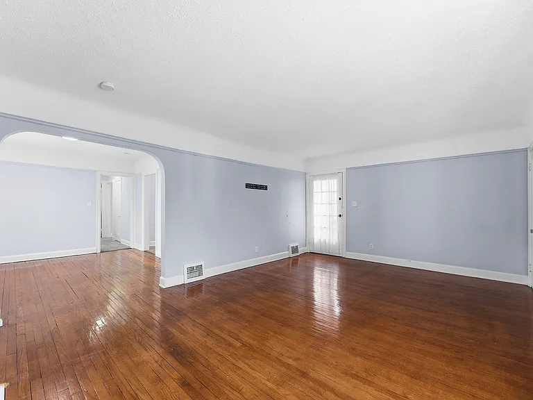 876 Eloise Dr #B — Photo 6