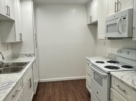 Woodland House Apartments