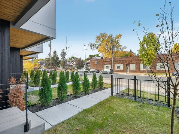The Hollander Row Homes
