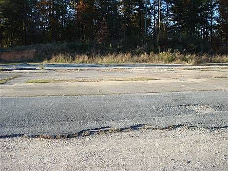 2nd image of 19927 Highway 11