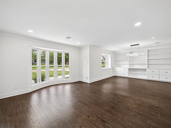 4th image of 17922 Rolling Creek Dr