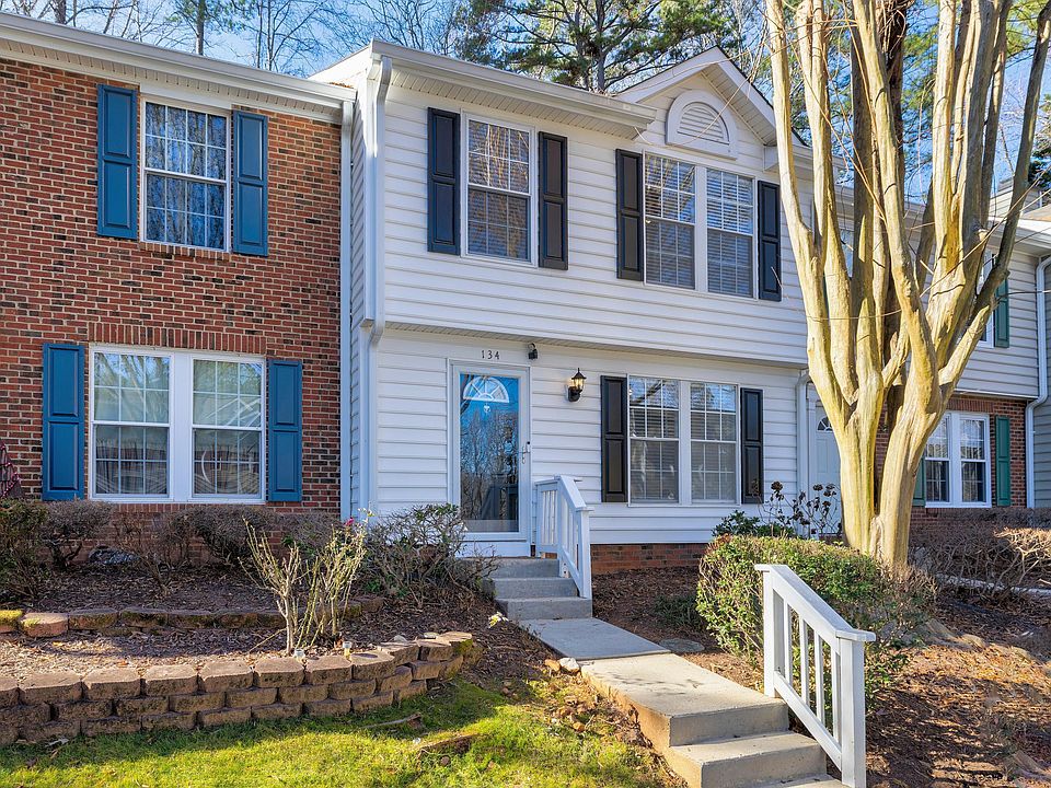 1st image of 134 Riverwalk Cir