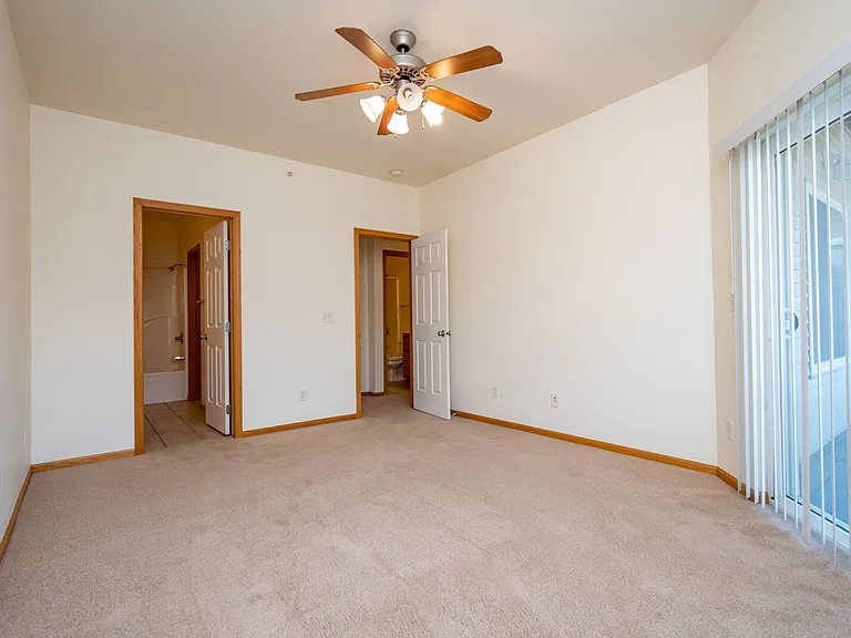 Woodridge Estates — Photo 24