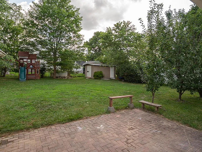 1838 Griffith Rd — Photo 21