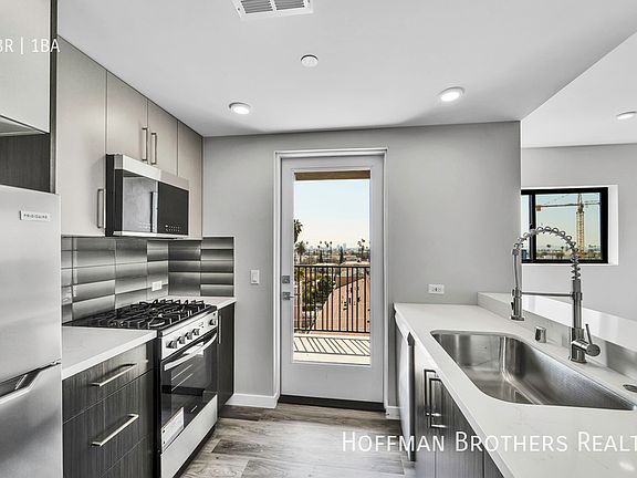 3rd image of 5608 La Mirada Ave #202A