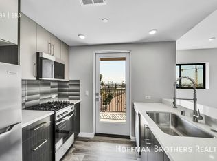 5606 La Mirada Ave #202, Los Angeles, CA 90038