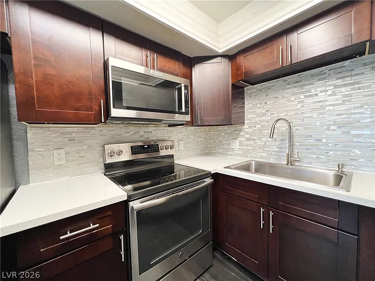 8410 Eldora Ave #1004 — Photo 33